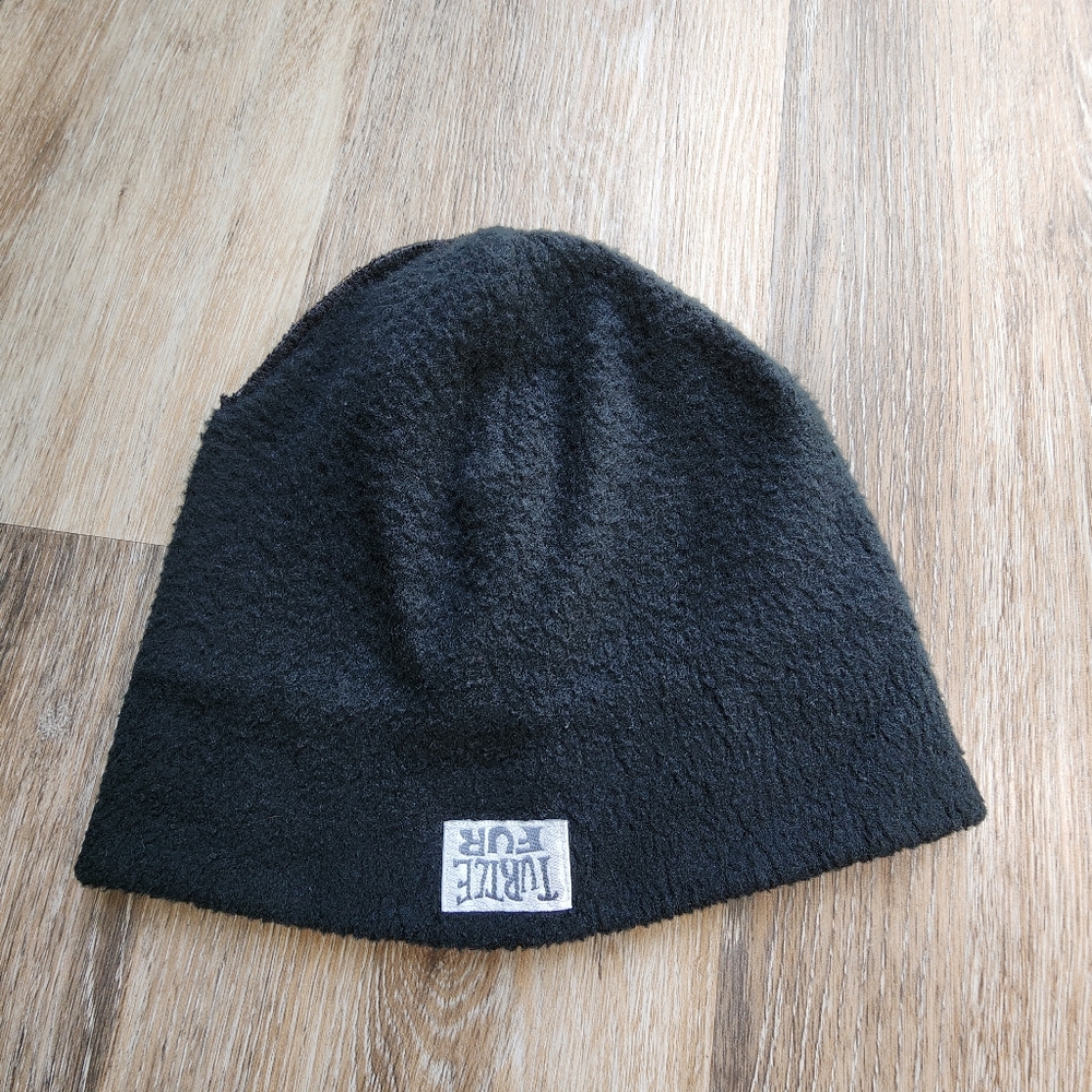 TURTLE FUR Black Fleece Beanie Lined Hat Onesize